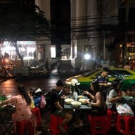 ก๋วยเตี๋ยวไก่ข้ามฟาก สุรวงศ์ สุรวงศ์