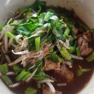 เมนูของร้าน นายลือก๋วยเตี๋ยวเนื้อตุ๋น-หมูตุ๋น-หม้อไฟ สามพราน