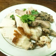 ข้าวต้มลุงเอี้ยง