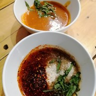 แจ่วฮ้อน คนกลางดง