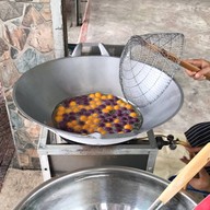 ขนมไข่เต่ามันม่วง(ถนนท่าช้าง)