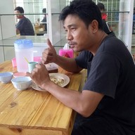 ข้าวมันไก่ นายเป้ง