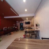 บรรยากาศ ฮ้อน ก๋วยจั๊บอุบล -