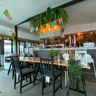 E.A.T. @ Khaoyai Bar & Bistro