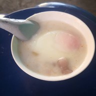 เมนูของร้าน บัวลอย ไข่หวาน แม่โบว์ สะพานใหม่