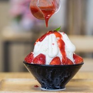 Snow ice by Fuse ร้านบิงซูและเกล็ดหิมะ(ของอร่อยย่าน แบริ่ง บางนา ลาซาล) สโนว์ไอซ์บายฟิวส์