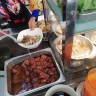 ครัวช้างแดง