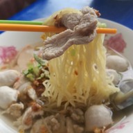 เมนูของร้าน ลูกชิ้นหมูน้ำใสสะพานสูง  สาขา5