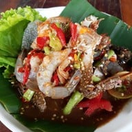 ส้มตำกำแพงแตก