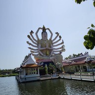 วัดปลายแหลม สมุย