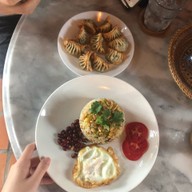 เมนูของร้าน Mandalay Cafe แม่สาย