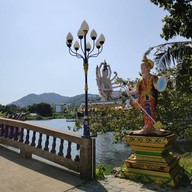 วัดปลายแหลม สมุย