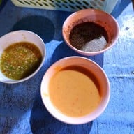 น้องจีน่าจิ้มจุ่ม