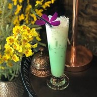 GOLD SNAKE COFFEE AND CAFÉ