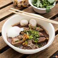 เมนูของร้าน สะเหล่อ ก๋วยเตี๋ยวเรือ