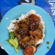 เมนูของร้าน เซี้ยเหล่ายี่ห้อ (ข้าวหมูแดงแปลงนาม)