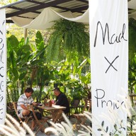 บรรยากาศ Mad Projects