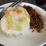 ก๋วยเตี๋ยวปลาสุกี้ทะเล ปราณบุรี