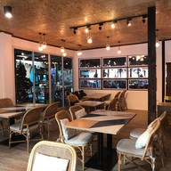 Play Sushi & Bar เพลย์ซูชิ