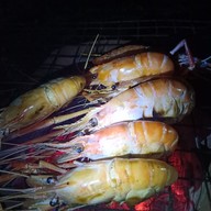 เมนูของร้าน ใหญ่ กุ้งเป็น โคราช