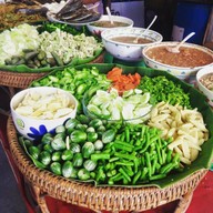 เมนูของร้าน เจ๊น้อง ข้าวคลุกน้ำพริก
