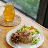 เมนูของร้าน ก๋วยเตี๋ยวเนื้อตุ๋นเจริญพาณิช สาขา 3