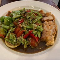 ก๋วยเตี๋ยวเนื้อตุ๋นเจริญพาณิช สาขา 3