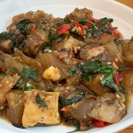 ก๋วยเตี๋ยวเนื้อตุ๋นเจริญพาณิช สาขา 3