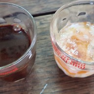 ชื่นอุรากาแฟ ตลาดท่าน้ำนนท์