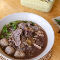 ก๋วยเตี๋ยวเนื้อตุ๋นเจริญพาณิช สาขา 3