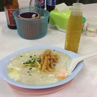 โจ๊กหมูสุขุมวิท 38 ( เจ้าเก่าทองหล่อ ) บ