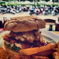 Jules sportarama bar & restaurant