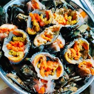ยำแซ่บ กุ้ง-แซลมอลดองซีอิ๊วจัดจ้านบ้านพี่บัส สาขา1