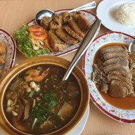 เมนูของร้าน ครัวโกเท้ นครปฐม
