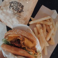 เมนูของร้าน Pulled Pork Burger By Peech