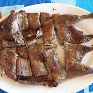 เมนูของร้าน เป็ดย่างคูเมือง คูเมือง