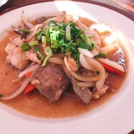 ลาบนงลักษณ์ เชียงดาว