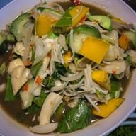 เมนูของร้าน ส้มตำถาดครกไม้