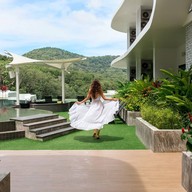 Utopia Naiharn Phuket