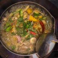 เมนูของร้าน ส้มตำถาดครกไม้