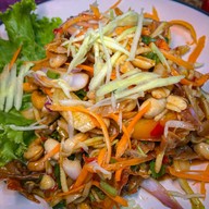 เมนูของร้าน ส้มตำถาดครกไม้