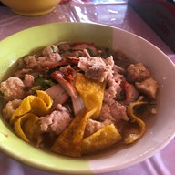 เมนูของร้าน ก๋วยเตี๋ยวไทยป้าหอมจันทร์