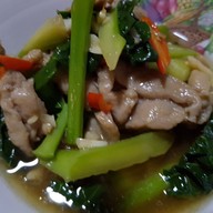 เมนูของร้าน พัฒน์ ราดหน้าหมูนุ่ม