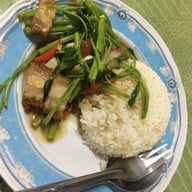 เมนูของร้าน พัฒน์ ราดหน้าหมูนุ่ม