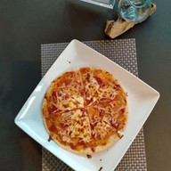 Gallery 228 life store Café