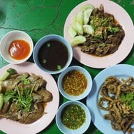 เป็ดพะโล้บ้านยวม