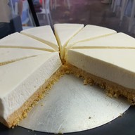 About White Cafe & Bistro