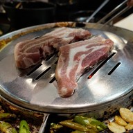 เมนูของร้าน The Tongkeungui