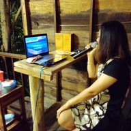 จูดงบ้านไม้ปลายซอย