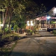 จูดงบ้านไม้ปลายซอย